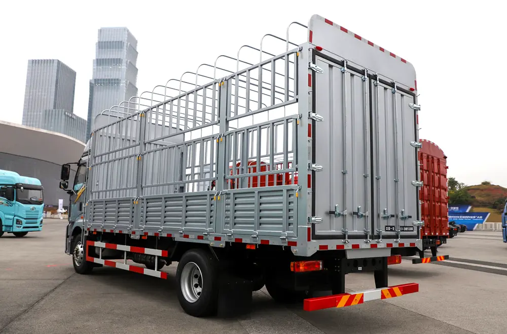 China Faw Jiefang J6L Cargo Truck (4)
