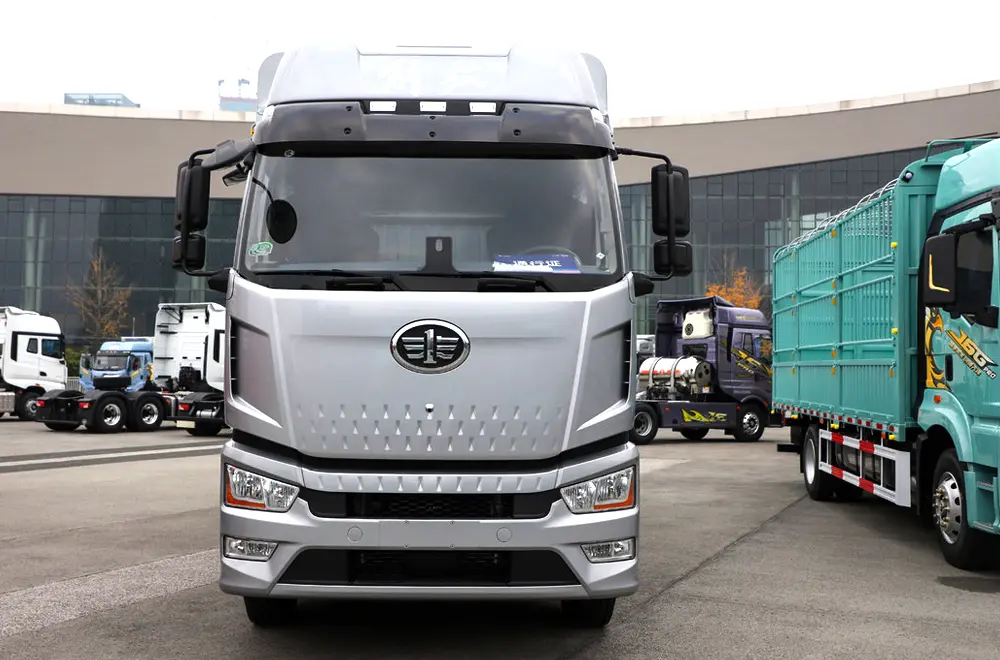 China Faw Jiefang J6L Cargo Truck (5)