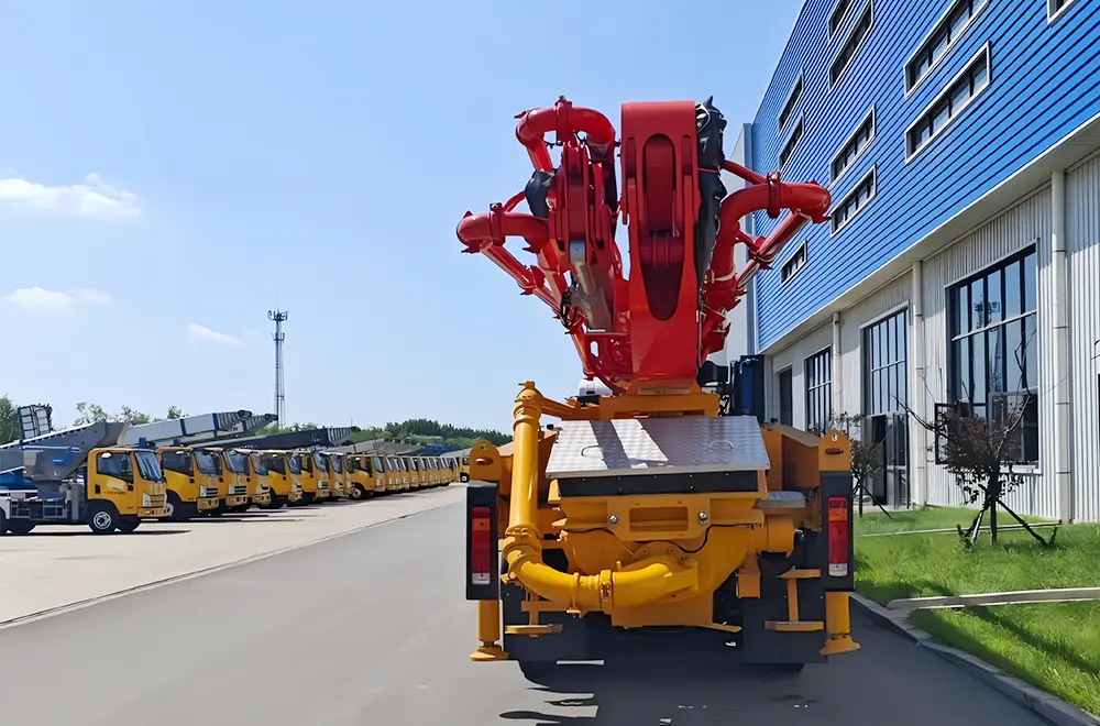 China Faw Jk6 Concrete Pump Truck (3)