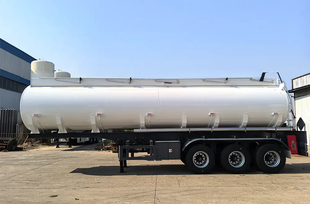 Faw Jiefang Fuel Tanker Semi Trailer (4)