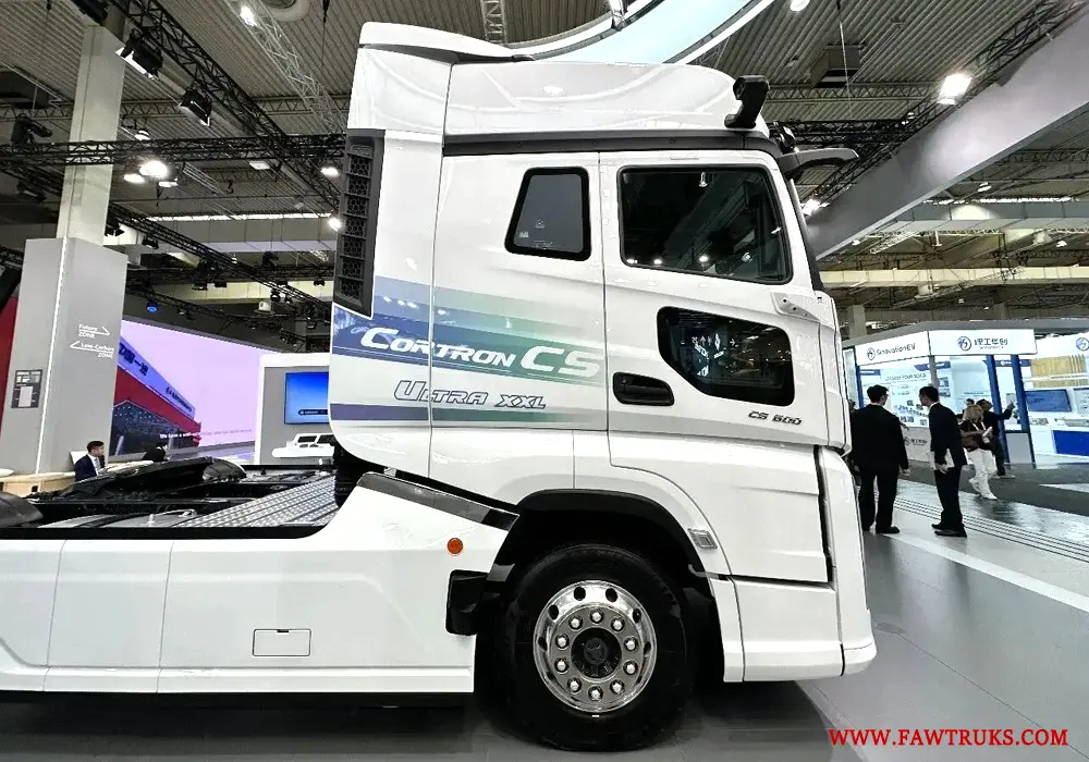CORTRON CS600XXL exterior at IAA Transportation 2026