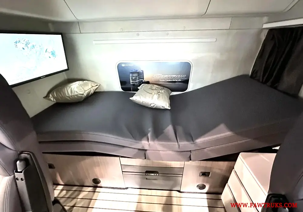 CORTRON CS600XXL zero-gravity sleeper