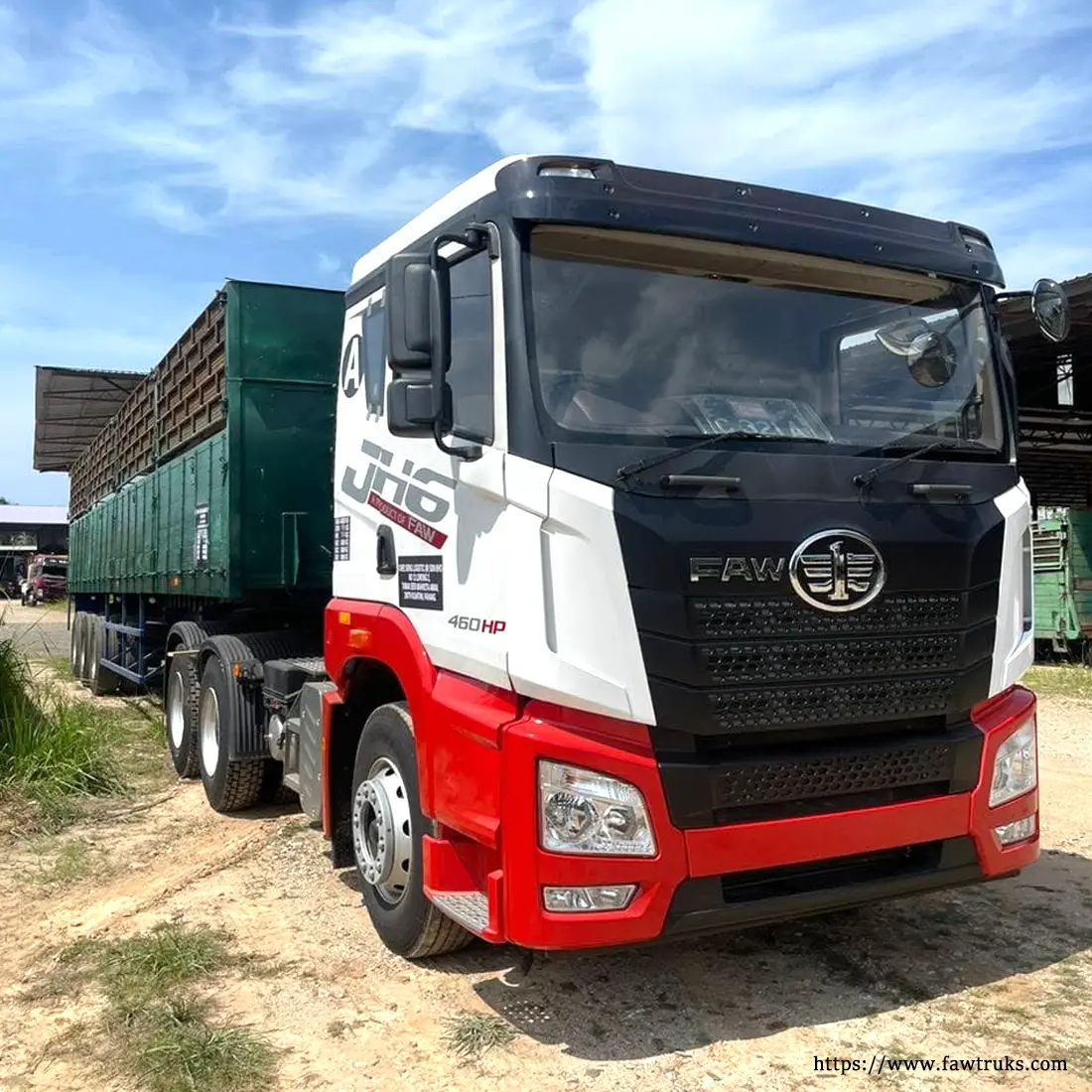 FAW JH6 460HP tractor truck in Mexico with green cargo trailer