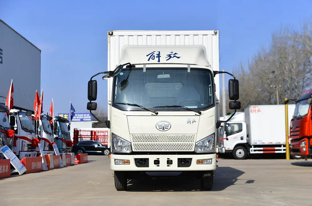 Jiefang J6F 4.5T Pure Electric Light Box Truck (7)